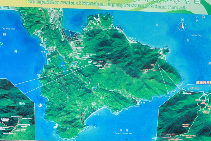 1月10日9:40杨梅坑山脚保安亭登记完毕,开始登山.